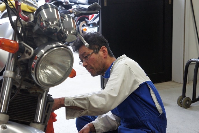 千葉県旧車オートバイ専門店スタッフ